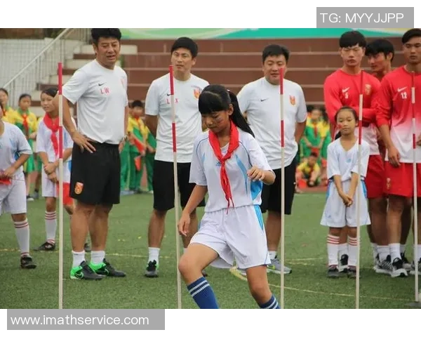 合肥足球球星成长历程与辉煌瞬间展现地方体育精神力量 合肥足球球星成长历程与辉煌瞬间展现地方体育精神力量