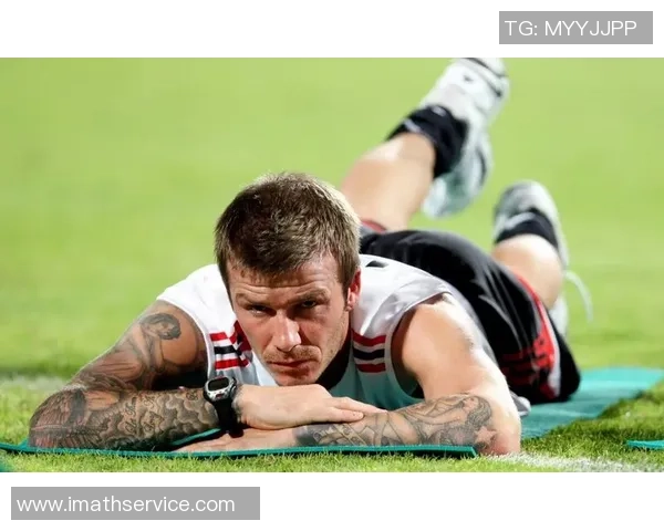 球星潮图足球：探索足球明星背后的潮流魅力与球场风采