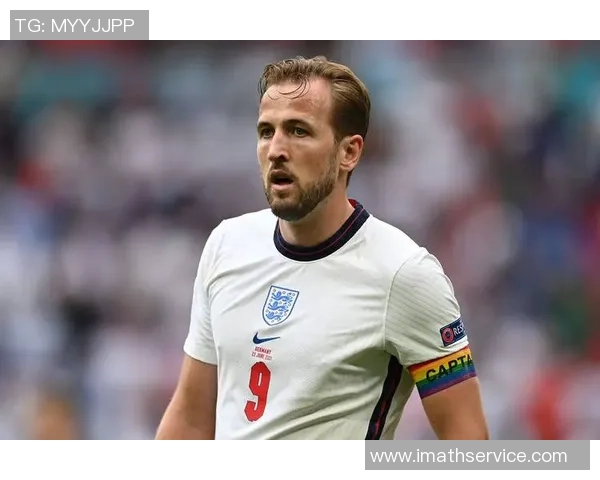 足球历史十大球星排名分析 谁是足坛最具影响力的传奇人物