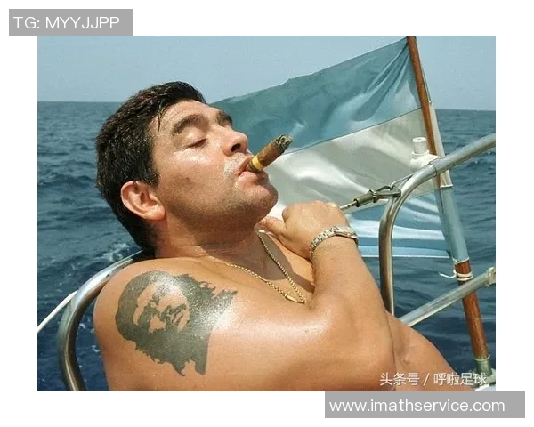 足球巨星漫画全解析 从球场到画布展现传奇人生